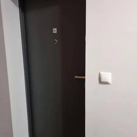 Nowy Piekny Apartament Spokojna Okolica, Zielono, W Poblizu Basen, Silownia, Galerie, Lotnisko 8 Min Radom